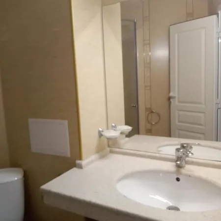 Apartment Sea View Triple S B *