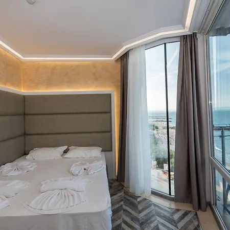 Sea View Triple S B Apartment